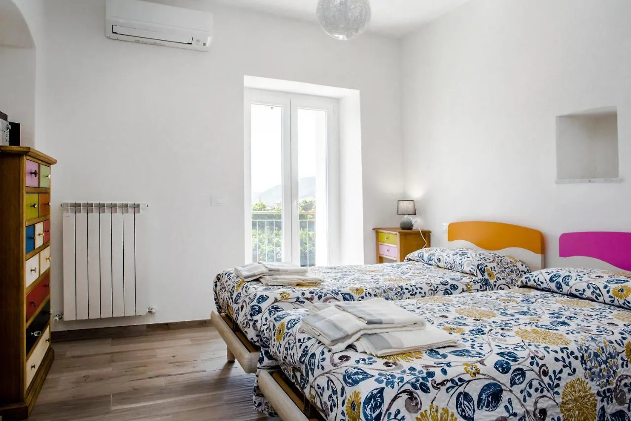 Ca' Melia Apartment Castiglione Chiavarese